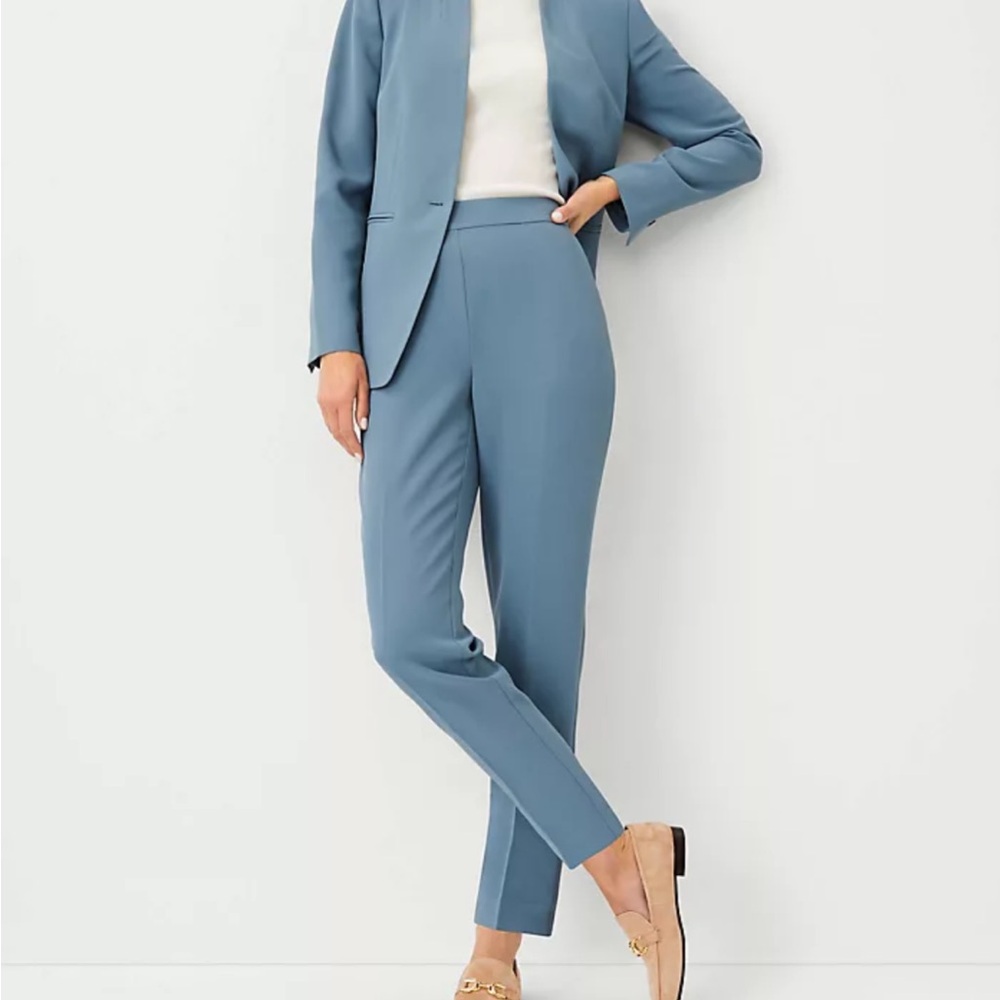 Elegant Blue Ann Taylor Pantsuit